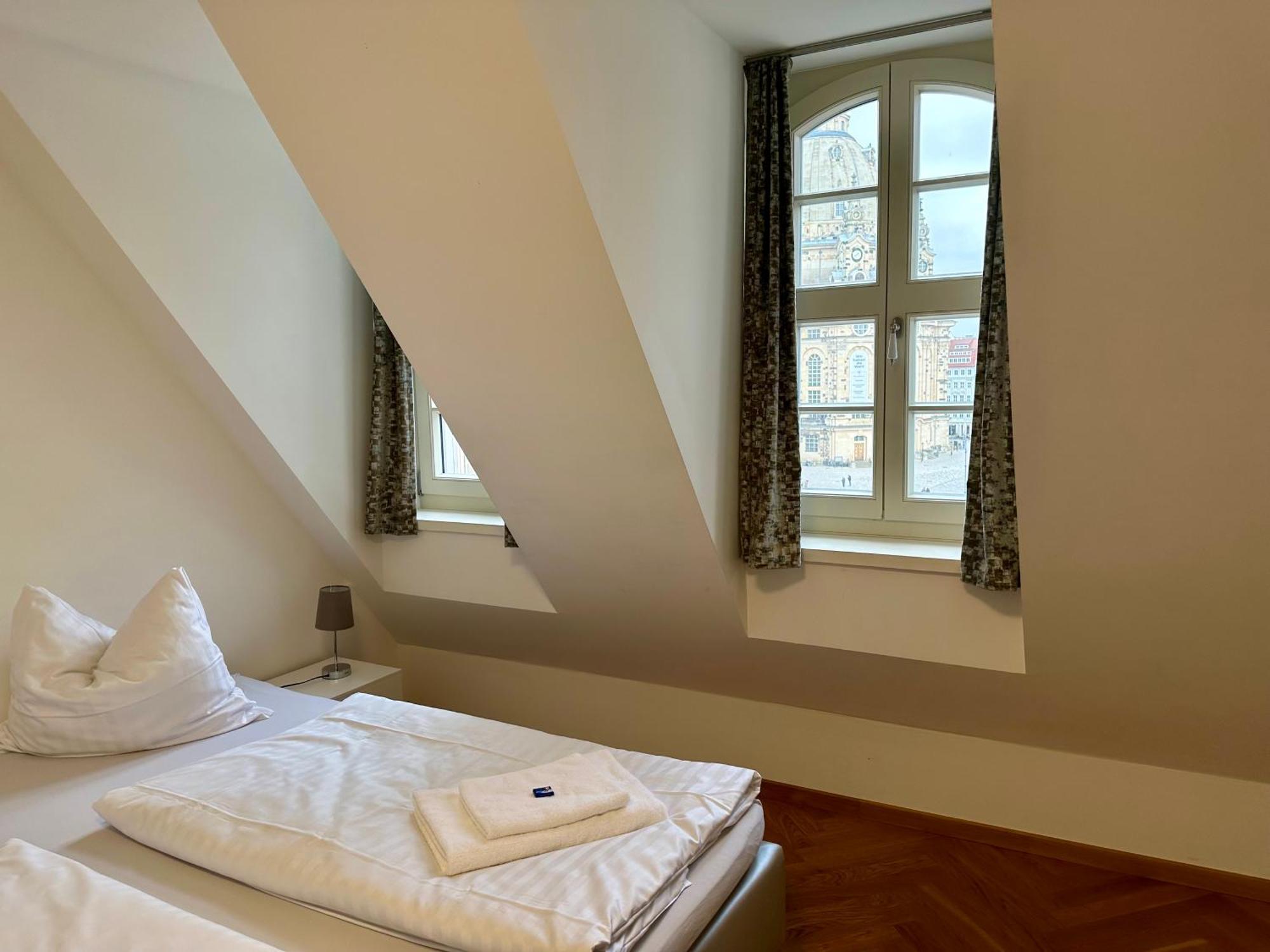 Exklusives Apartment Mit Einmaligem Blick Zur Frauenkirche - Parkplatz Kostenfrei Dresde Extérieur photo