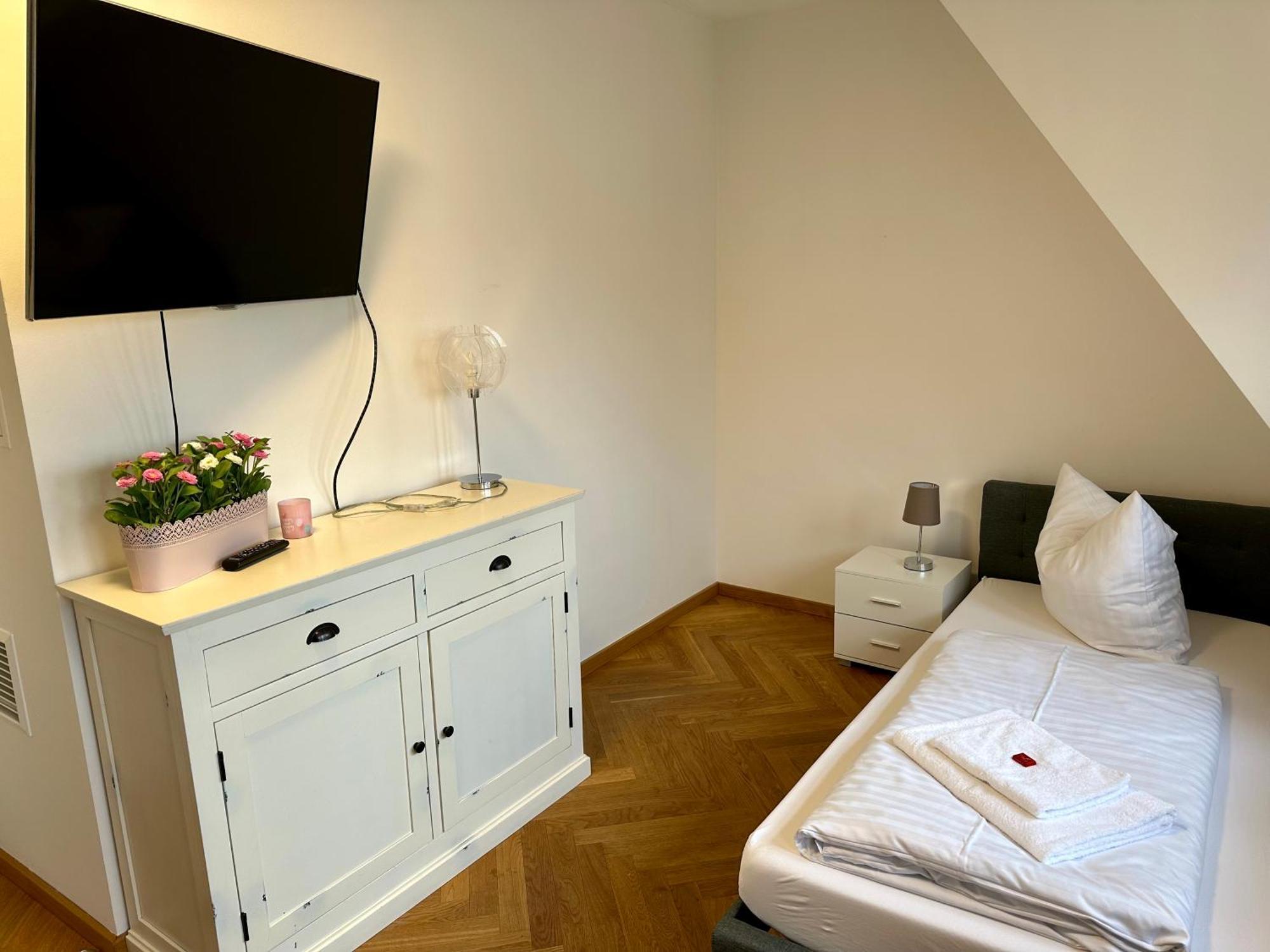 Exklusives Apartment Mit Einmaligem Blick Zur Frauenkirche - Parkplatz Kostenfrei Dresde Extérieur photo